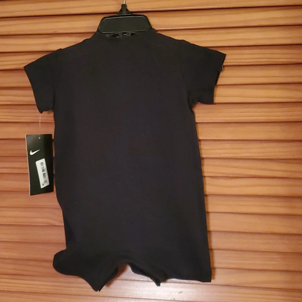 NIKE ONEIES